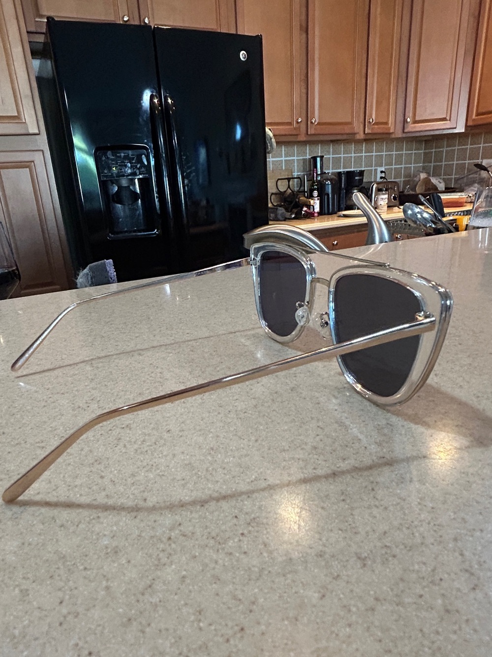 QUAY French Kiss Pink Mirrored Sunglasses Clear Stainless Steel Frame + Case - Picture 8 of 12
